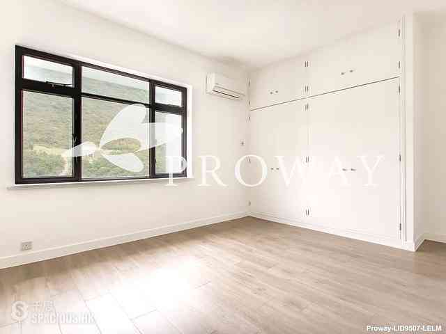 Repulse Bay - Repulse Bay Apartments Block D 07
