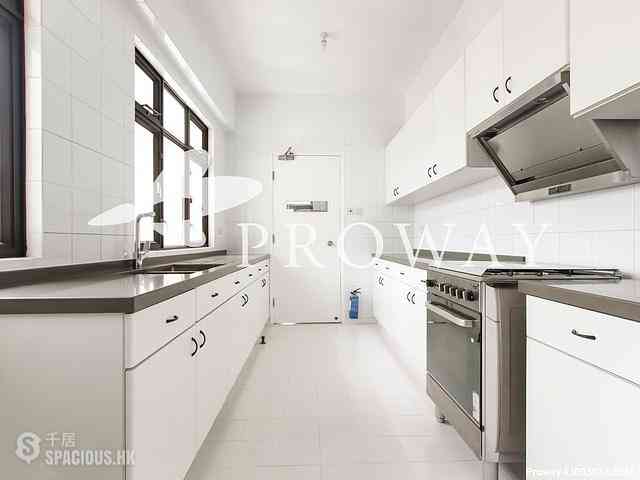 Repulse Bay - Repulse Bay Apartments Block D 09