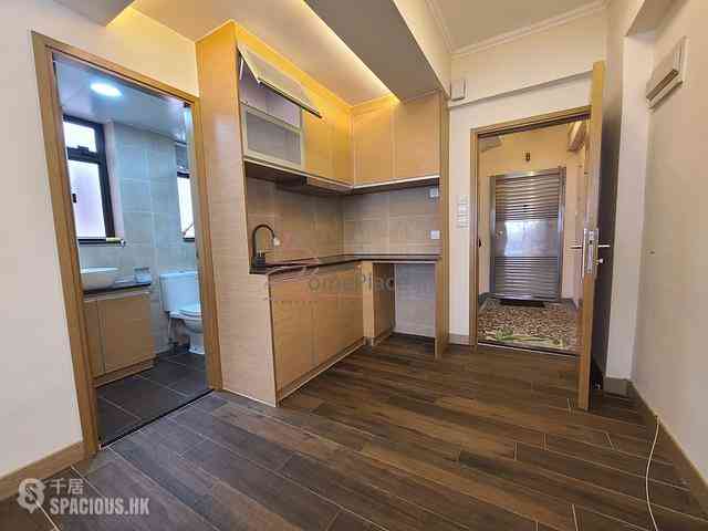 Soho - 14, Shelley Street 03