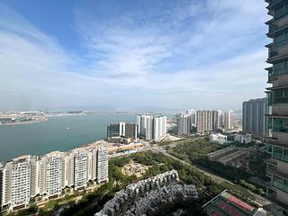 Tung Chung - Coastal Skyline Phase 3 La Rossa 11
