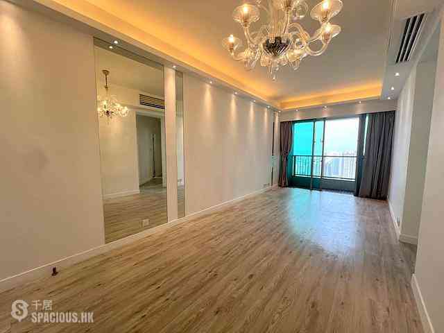 Tung Chung - Coastal Skyline Phase 3 La Rossa 01