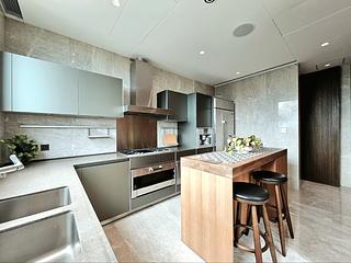 Chung Hom Kok - 44-50, Chung Hom Kok Road 04
