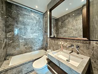 Chung Hom Kok - 44-50, Chung Hom Kok Road 05