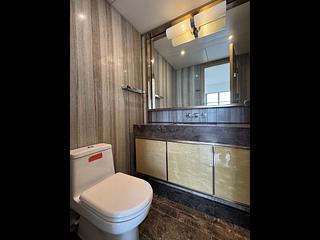 Fortress Hill - Harbour Glory Block 5 08