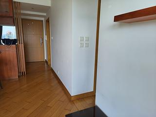 Tai Kok Tsui - Harbour Green Tower 5 08