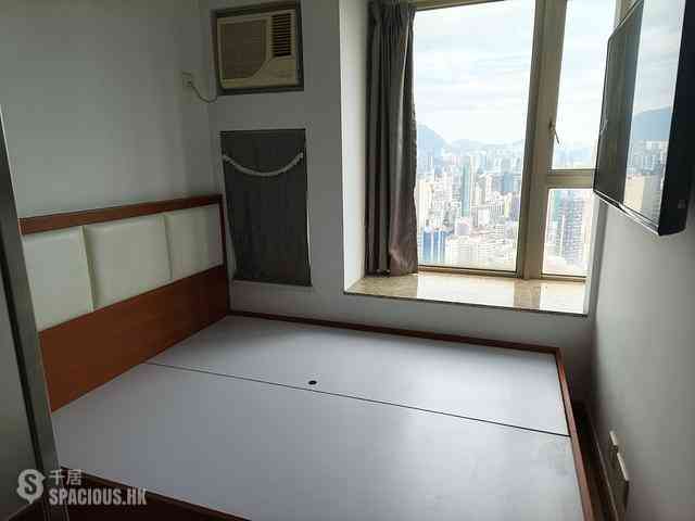 Tai Kok Tsui - Harbour Green Tower 5 09