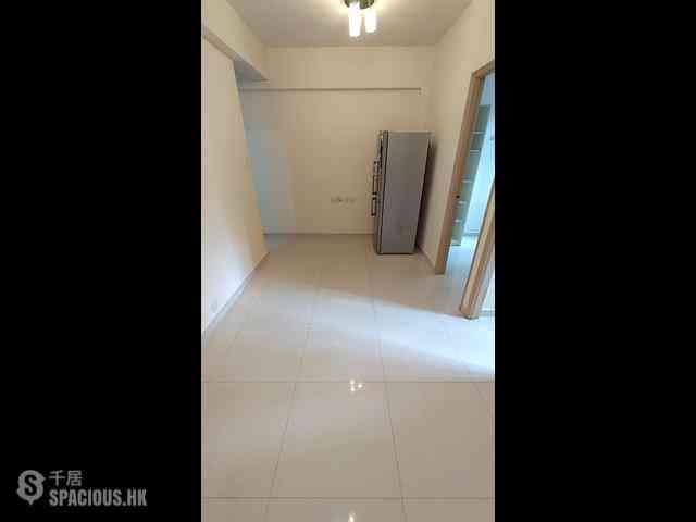 Sai Ying Pun - Tai Hing Building 09