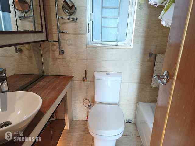 Tai Kok Tsui - Harbour Green Tower 3 05