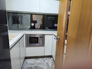 Tai Kok Tsui - Harbour Green Tower 3 08