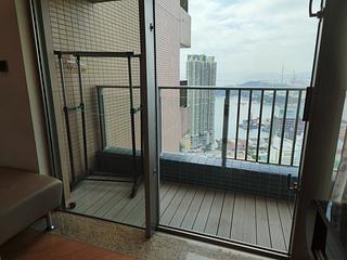 Tai Kok Tsui - Harbour Green Tower 3 09