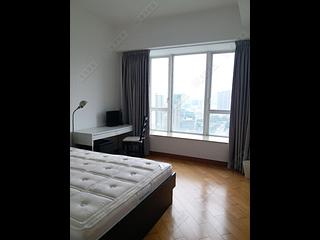 Tai Kok Tsui - Harbour Green Tower 2 03