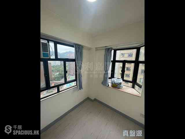 Sha Tin - Wai Wah Centre Block 3 02