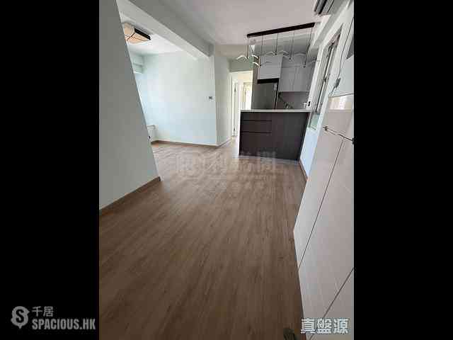 Sha Tin - Lucky Plaza Pak Lam Court (Block C2) 02