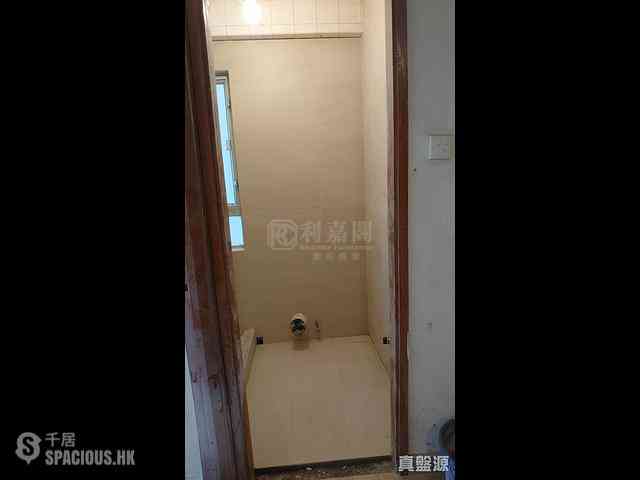 Sha Tin - Lucky Plaza Pak Lam Court (Block C2) 06