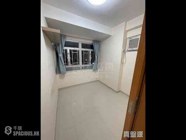 Sha Tin - Lucky Plaza Yae Lam Court (Block B2) 02