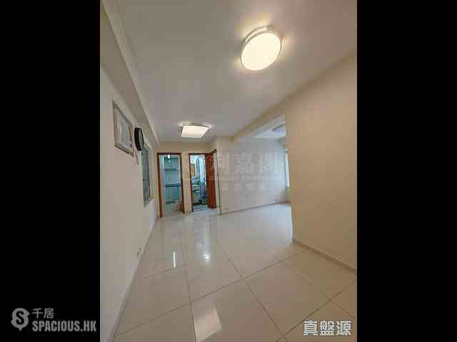 Sha Tin - Lucky Plaza Fung Lam Court (Block C1) 01