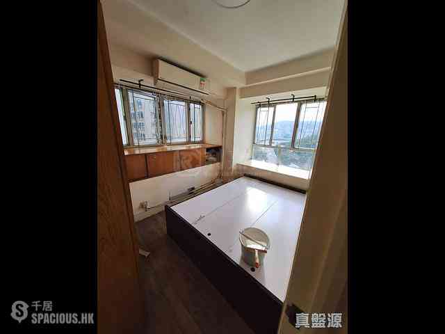 Sha Tin - Hilton Plaza Block D 04