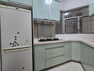 Tung Chung - Coastal Skyline Phase 3 La Rossa Block B (Block 8) 19