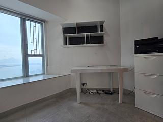 Tung Chung - Coastal Skyline Phase 3 La Rossa Block B (Block 8) 22