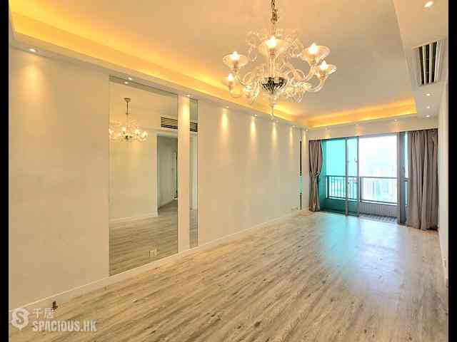 Tung Chung - Coastal Skyline Phase 3 La Rossa Block B (Block 8) 01