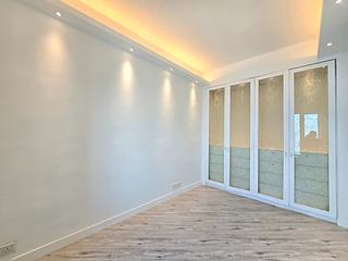 Tung Chung - Coastal Skyline Phase 3 La Rossa Block B (Block 8) 14