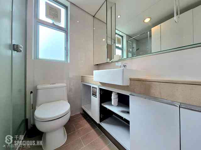 Tung Chung - Coastal Skyline Phase 3 La Rossa Block B (Block 8) 15