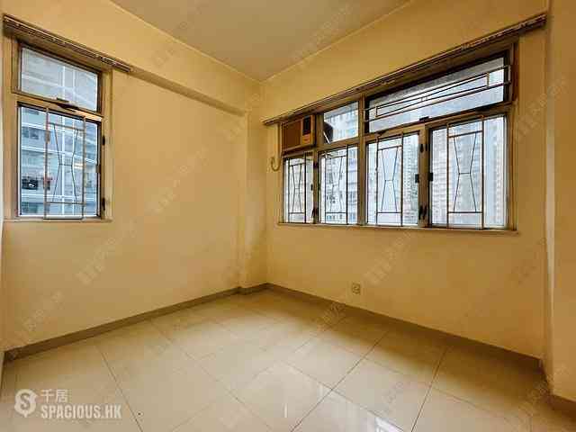 Wan Chai - Kar Yau Building 04