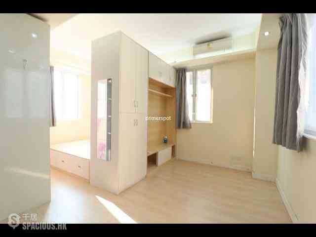 Wan Chai - Luen Fat Mansion 01