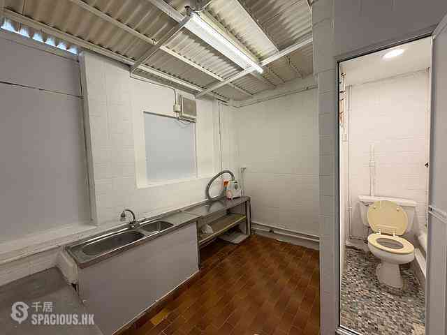 Sai Ying Pun - 31-31A, Pok Fu Lam Road 02
