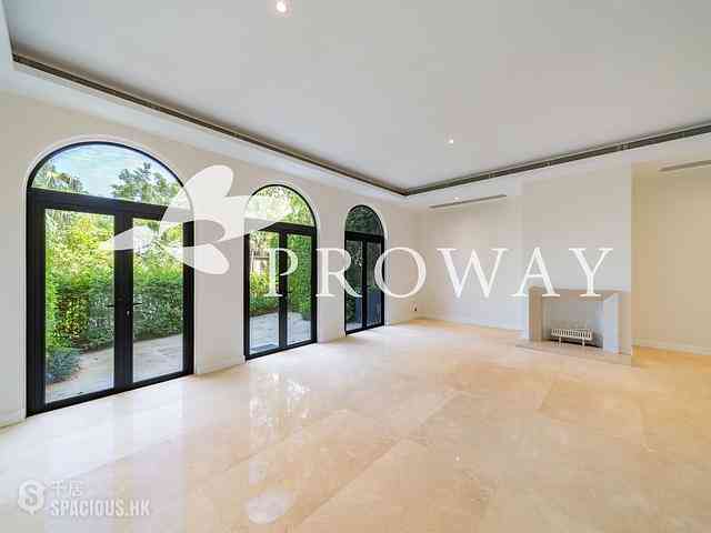 The Peak - Strawberry Hill 03