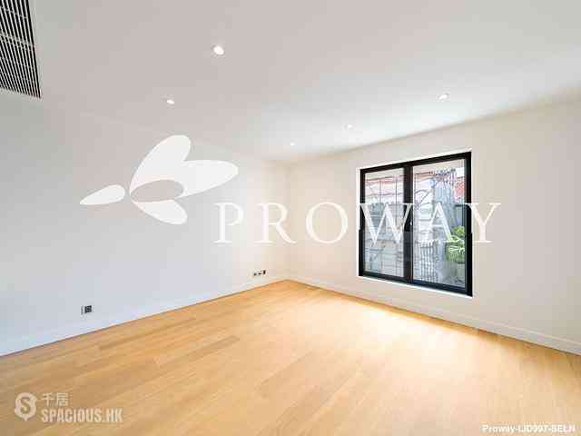 The Peak - Strawberry Hill 09