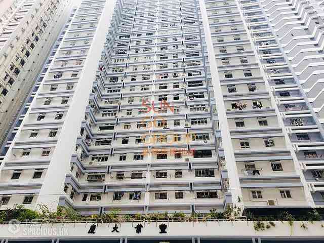 Shek Tong Tsui - Fung Yip Building 08