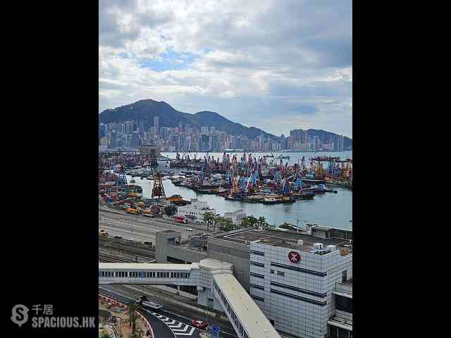Tai Kok Tsui - Florient Rise 01