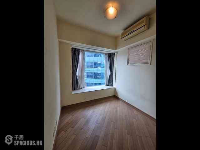 Tai Kok Tsui - Florient Rise 06
