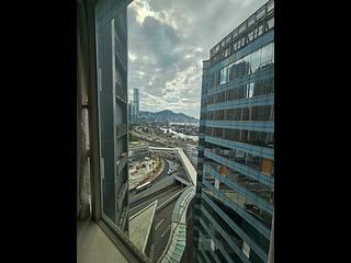 Tai Kok Tsui - Florient Rise 07