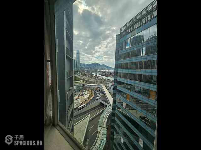 Tai Kok Tsui - Florient Rise 07