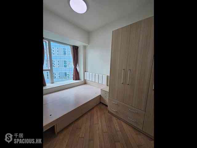 Tai Kok Tsui - Florient Rise 05