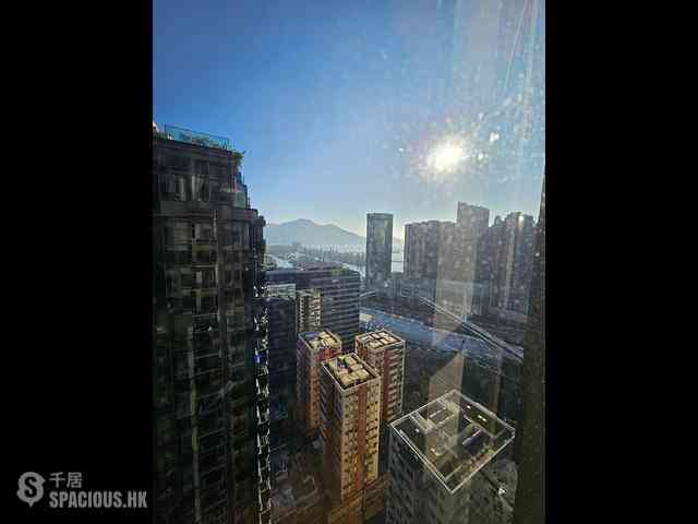 Tai Kok Tsui - Upper West 01