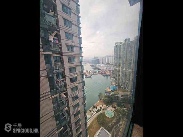 Tai Kok Tsui - The Long Beach 02