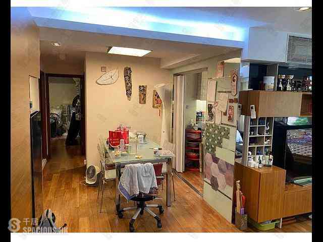 Wan Chai - Phoenix Court Block 4 03
