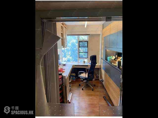 Wan Chai - Phoenix Court Block 4 07
