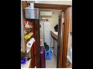 Wan Chai - Phoenix Court Block 4 08