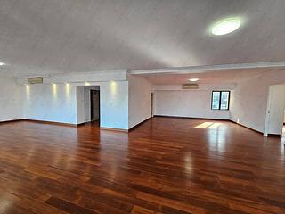 Mid Levels Central - Estoril Court Block 1 06