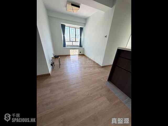 Sha Tin - Lucky Plaza Pak Lam Court (Block C2) 03