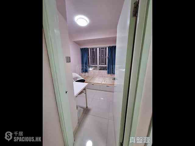 Sha Tin - Lucky Plaza Chuk Lam Court (Block D1) 03