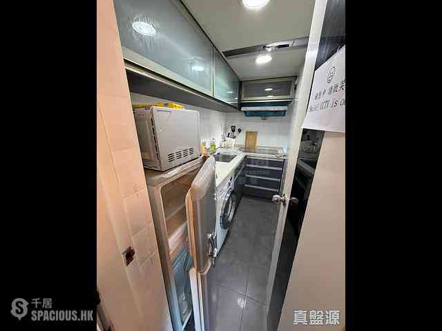 Sha Tin - Hilton Plaza Block D 06
