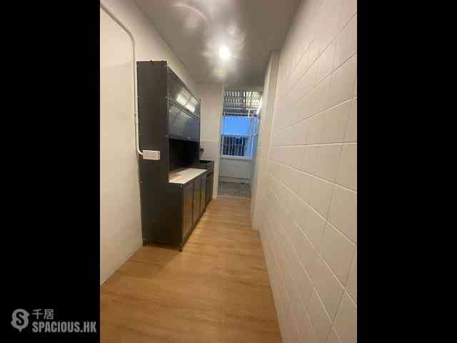Sai Ying Pun - 31-31A, Pok Fu Lam Road 12