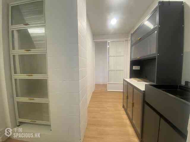 Sai Ying Pun - 31-31A, Pok Fu Lam Road 13