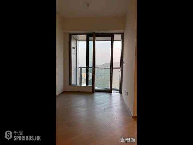 Lohas Park - Lohas Park Phase 11C Villa Garda II Tower 2B 02