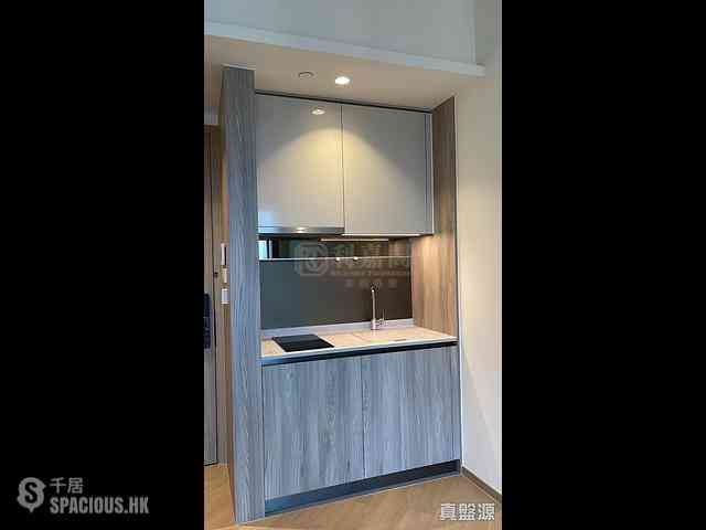 Lohas Park - Lohas Park Phase 11C Villa Garda II Tower 2B 03